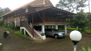 Villa for sale in Jedong Malang