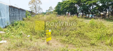 Large plot for sale in Arjowinangun Village