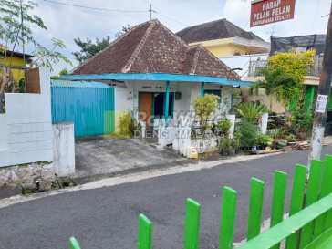 Land for sale on Jl. Samadi Batu