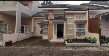 House for sale and rent in Imam Bonjol Bawah