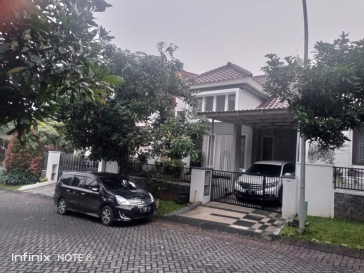 Rumah dijual di Villa Puncak Tidar